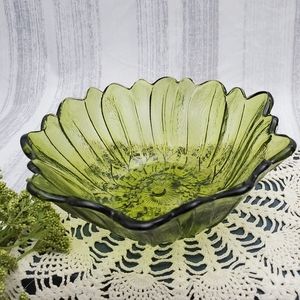 Vintage Indiana Glass Olive Green Sunflower Bowl 7'' wide